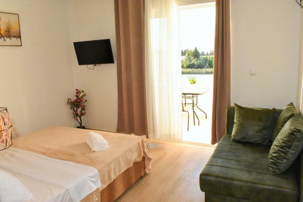 Beach Walk Apartments Улцинь Экстерьер фото
